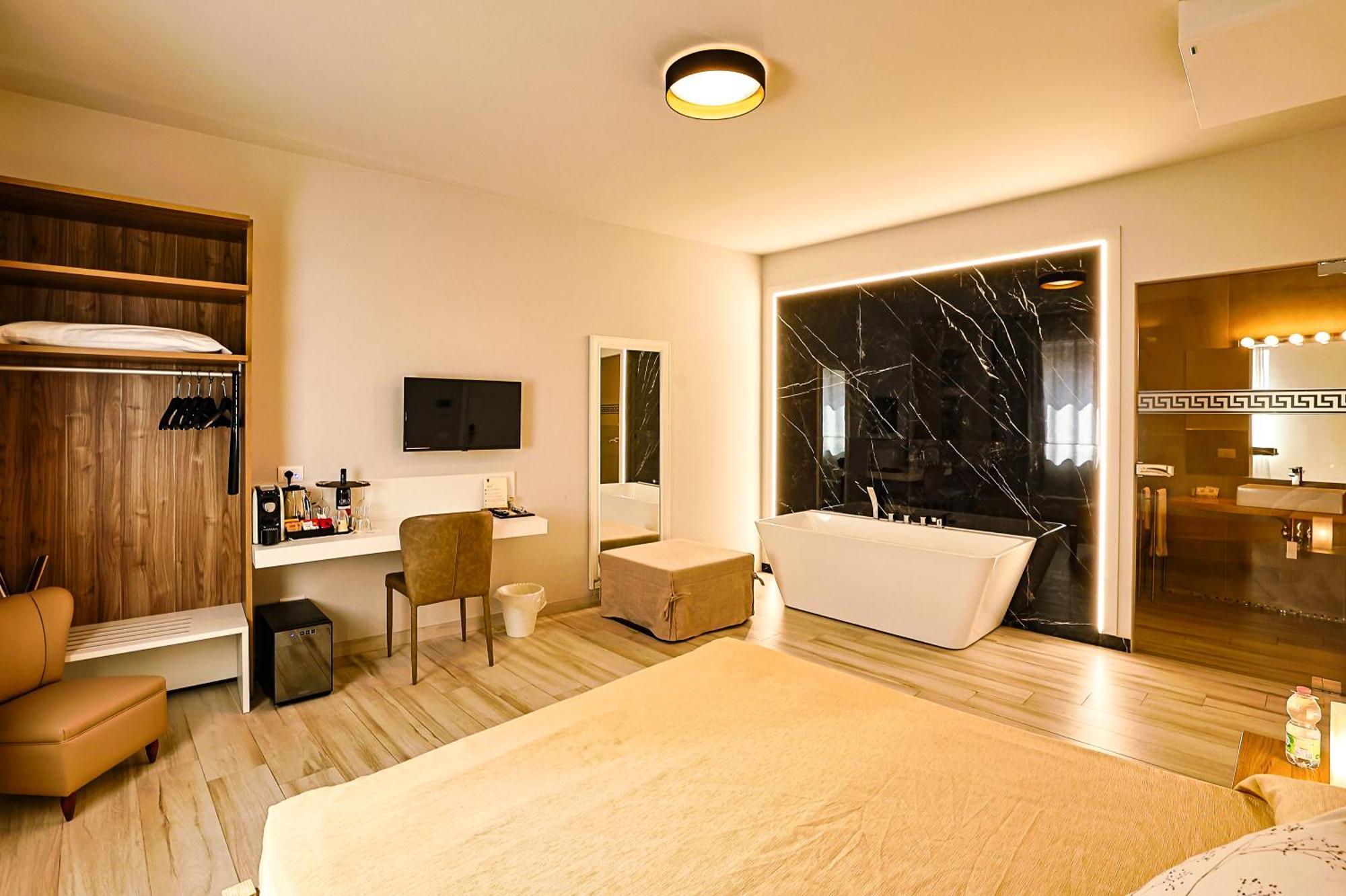 Le Suite Polistena Экстерьер фото