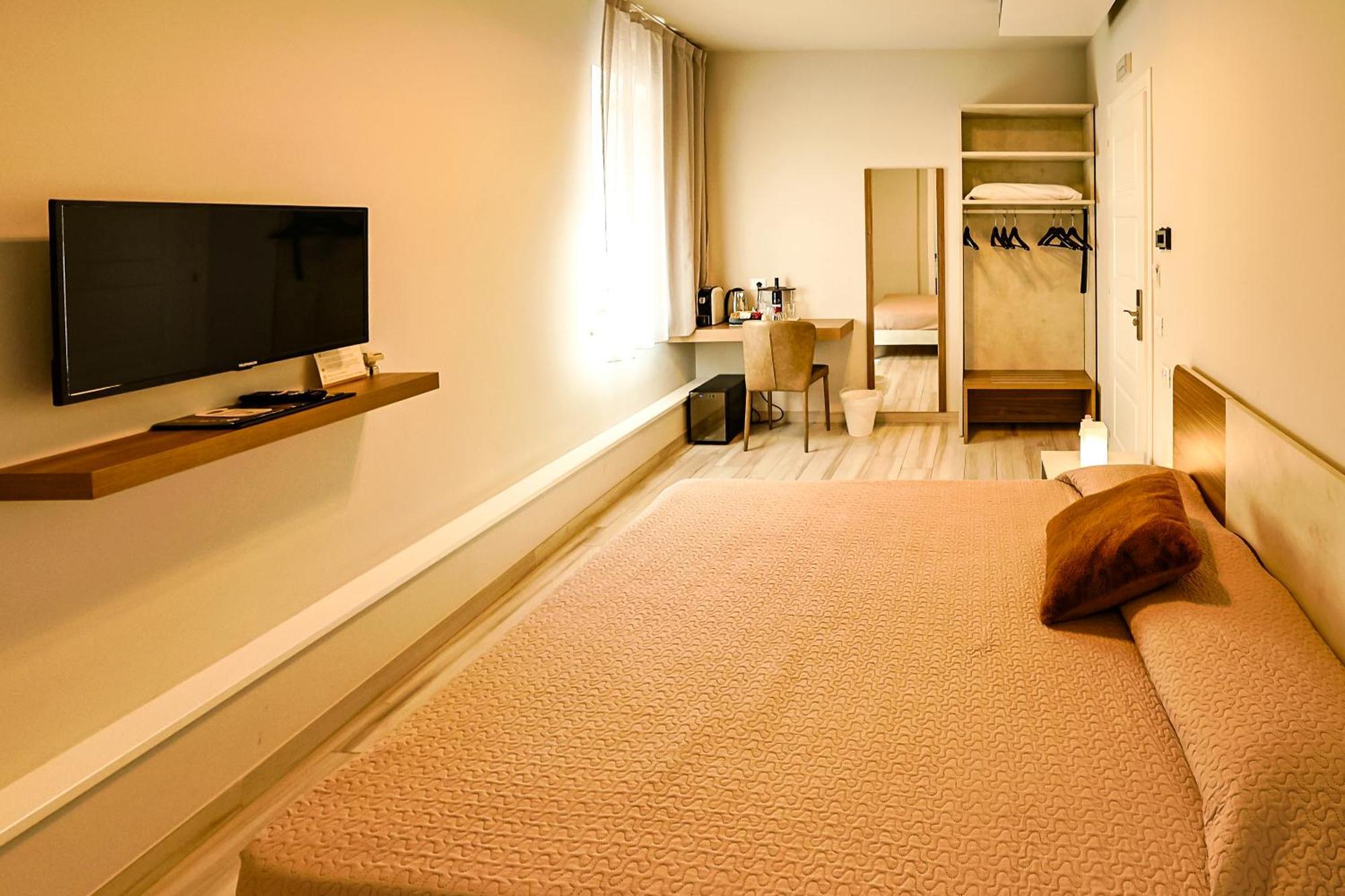 Le Suite Polistena Экстерьер фото