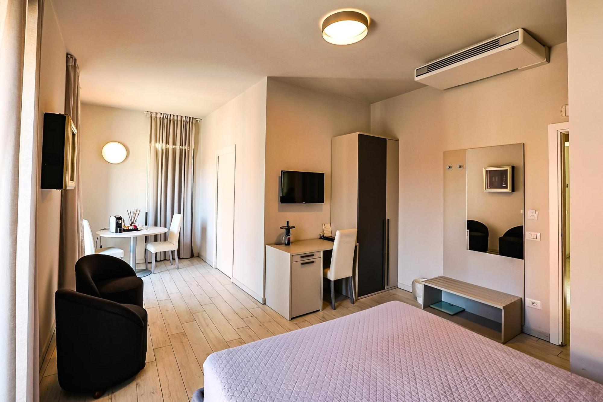 Le Suite Polistena Экстерьер фото